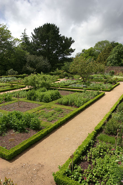 Jardin des simples at Daoulas abbey