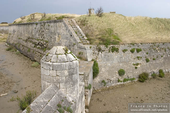 ile-aix-fortifications