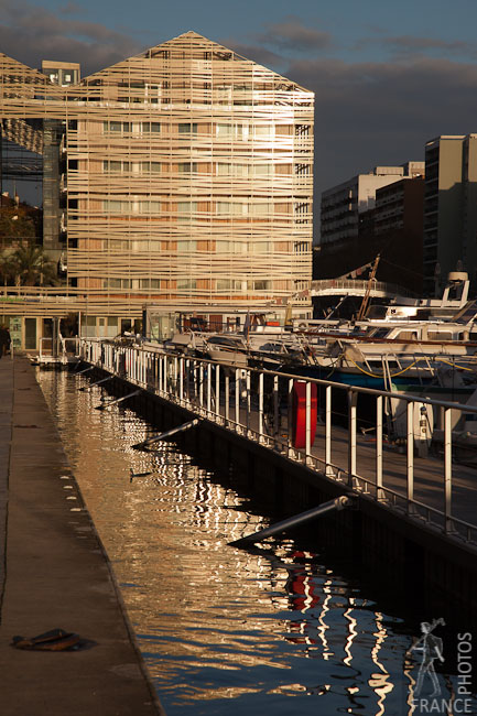 Golden light on the bassin de la Villette