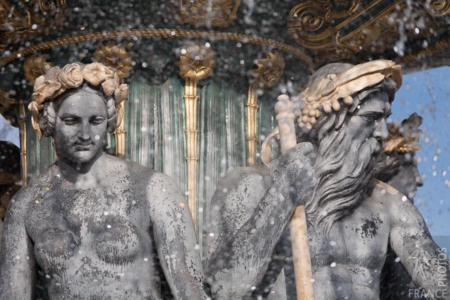 Place de la Concorde fountain detail